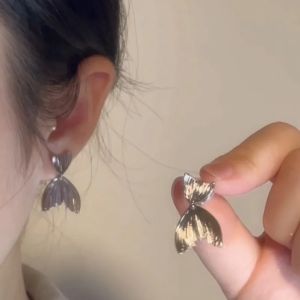 [Fishtail Gold] Beauty to My Heart! Small Size in Silver Fishtail Earrings Minimalist Elegant Mosquito Coil Ear Clip