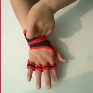 Sarung Tangan Gym Fitness Sejuk Antiselip Pria Wanita Setengah Jari