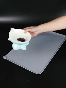 Silicone Pet Meal Mat Pet Waterproof and Anti Slip Cat Food Mat No Cleaning Required Puppy Feeding Bowl Mat Pet Accessories