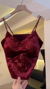 chaqi | Áo ba lỗ nhung in họa tiết cổ chữ V gợi cảm ôm vừa vặn cho nữ mùa hè 2025 Áo sơ mi cơ bản đa năng phong cách công sở đơn giản