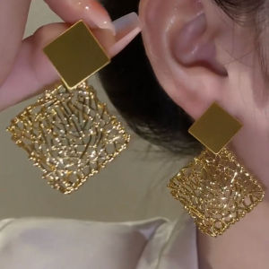 Niche Style Unique Geometric Cut Out Square Metal Earrings Fashion Elegant Simple Cold Style Stylish Classy Female New