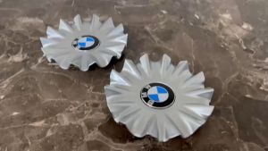 Logo chụp mâm lazang bánh xe ô tô BMW 7 Series đời mới như: 730 Li 740 Li