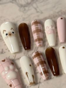 Pink Coffee White Chocolate Strawberry Cat Claw Nail Tips Long Elegant White Enhancing Wearable Nails False Nails Nail Art