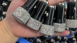 USB Port Mobil Charge Hp/Charger Handphone Diamond Full Blink-Blink Fast Charging