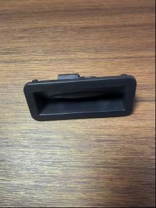 Công Tắc Mở Cửa Sau Cho Ford Focus 2000-2016 Fiesta 2008-2017 C-Max 2013-2015 Mondeo 2007 - Dụng Cụ Mở Khóa Cốp Xe Bằng Nhựa