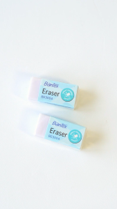Bantex Eraser / Penghapus Pensil Sekolah Putih Bersih BE3004
