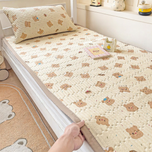 NAIYOUCHENG | Universal All-season Tatami Bed Cover Set