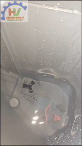 Bình Xịt Điện DEWOO 20 Lít 1 Bơm Dùng PIN Lithium 12V-8Ah. Motor Chạy Cực Êm. Mẫu Cải Tiến. Bảo hành 1 Năm