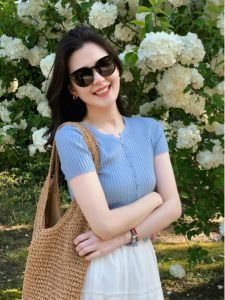 Blue V-Neck Knitted Ice Silk Short Sleeve Open Cardigan Slim Fit Short Length T-Shirt Womens Summer Fashion Design Sense Top