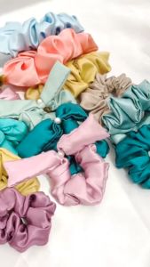 BABY SCRUNCHIE VELVET - Mini slim kecil premium velvet lembut cepol