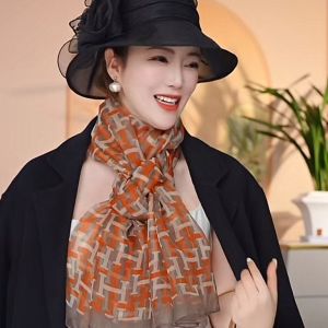 Khăn Choàng Lụa Dài Mới 2024 Cho Nữ Khăn Choàng Lụa Chống Nắng Đa Năng Du Lịch Phong Cách Hàn Quốc Mùa Đông Xuân Thu Hình Học