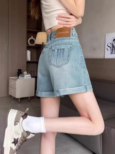 กางเกงขาสั้นยีนส์เอวสูงปักลายสำหรับผู้หญิง กางเกงขาสั้นทรงเอหลวมๆ สำหรับฤดูร้อน 2025 กางเกงขาสั้นทรงเอสำหรับผู้หญิงไซส์เล็ก