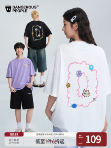 Cartoon Cat 3D Badge Doodle Crewneck Cotton T-Shirt