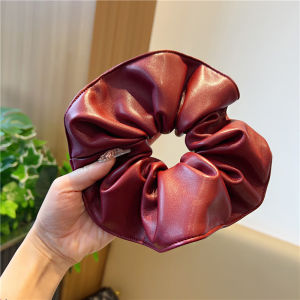 ยางรัดผมหนังสีเขียวมะกอกสไตล์เกาหลี ยางรัดผมสำหรับผู้หญิง ยางรัดผมม้า ยางรัดผมทรงกลม ยางรัดผมสุดหรูหรา