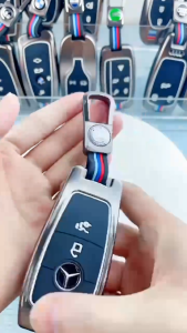 Ốp Chìa Khóa Xe Mercedes Đời Xe 2019 - 2021 Hợp Kim Cao Cấp Họa Tiết 3 Sọc Màu