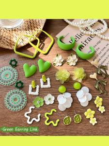 Summer Fresh Green Earrings Womens New 2024 Niche Design Sensation Elegant Lightweight Luxury Feelings Ear Jewelry