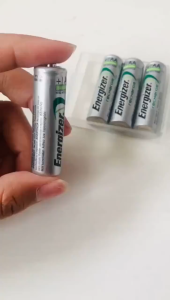 Energizer AAAAA NiMH rechargeable battery Energizer 4 Slots LCD Display Smart Battery Charger QCS3