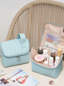 Large Capacity Standing Portable Makeup Bag With Organizer