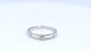 Lucky Gems แหวนเงินแท้ 925 เพชร CZ ชุบโรเดียม แหวนหัวใจ ก้านคู่ LKM596