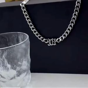 KALUNG RANTAI TEBAL DESAIN ALFABET TITANIUM STEEL GAYA HIP HOP