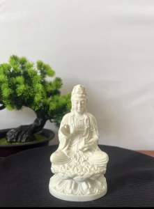 Tượng Phật Quan Thế Âm Bồ Tát trang trí nhà cửa để bàn làm việc ban thờ trên ô tô.