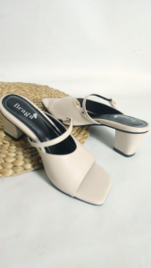 Braga Yuka B 4591 - Sandal Wanita Hak Sandal Heels Kerja Kantor Casual Pesta Santai Warna Krem