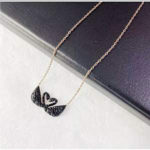 Kalung Titanium Angsa Hitam Kepala 2 CXB475