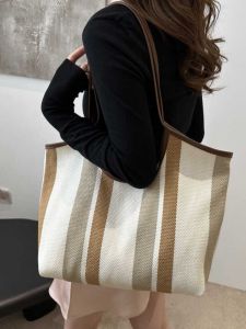 Fashionable Large Capacity Tote Bag for Women Casual Striped Shoulder Bag Artsy Style Magnetic Buckle Closure Soft Material