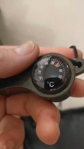 Còi cứu hộ khẩn cấp 3 trong 1 tích hợp nhiệt kế la bàn đa năng cắm trại dã ngoại đi phượt đi bộ đường dài.
