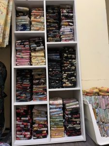 PAKET USAHA (20PCS RANDOM) BAHAN DOBBY MOTIF (BY HENY HIJAB)