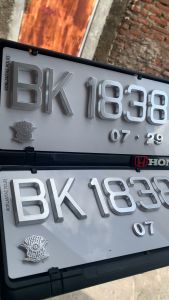 PLAT NOMOR MOBIL HURUF SINGAPORE SILVER GOLD POLOS FREE COVER
