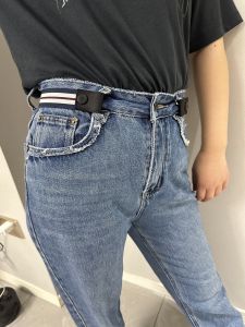 Fashionable Elastic Waist Belt Womens Invisible Seamless Trendy Jeans Belt Leather Belt Adjustable Buckle All-Match Style