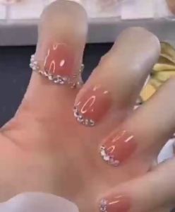 3Dเล็บปลอมR147 เล็บปลอมยาว กันน้ำ หลากหลายสไตล์ กล่องละ 24 ชิ้น