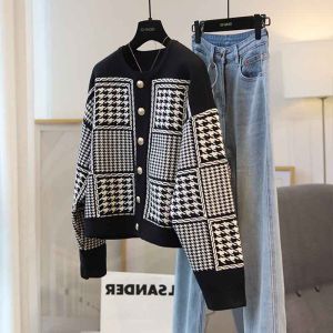 Outlet Exclusive Long Sleeve Cashmere ถัก คาร์ดิเกน ผู้หญิง ฤดูใบไม้ร่วง ฤดูหนาว ลายสก็อต ขนสัตว์ เสื้อโค้ท หลวม Fit Heattech Fever Style