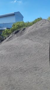 แกลบดำ แกลบเผา ขนาด 10 กิโลกรัม วัตถุดิบเพื่อผสมดินเพาะปลูกพืช ส่วนประกอบของ SiO2 สูงมากถึงร้อยละ 87-97 พร้อมสรรพคุณอื่นๆ