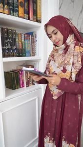 BUKU TUNTUNAN SHALAT WAJIB & SUNNAH Menurut Mazhab Syafii