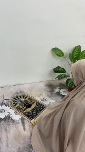 Sejadah mini permukaan tidak licin sesuai untuk pemberian hadiah dan perjalanan dari pintu ke pintu selesa lembut dan mudah