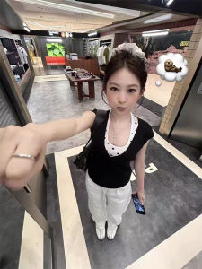 American Style Spotted Color Block Short Sleeve V-Neck Womens Tank Top And T-Shirt Set Fashionable Layering Design Commute Style Cotton Sweat Absorbent Summer Outfit