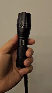 ไฟฉาย RAYPAL สำหรับการของแย่ ราคาเพิ่มขึ้น ไฟฉายเดินป่า ไฟฉายพกพา ไฟฉายซูม ไฟฉายตำรวจ ไฟฉายทหาร ไฟฉายช่าง ไฟฉายฉูกเฉิน ไฟฉายกรีดยาง XML T6 28000 Lumens