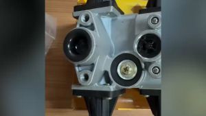 วาล์วแยกลมข้างกรองดักน้ำ ISUZU DECA360 0239-0027 HNEC แท้ๆ สั่งเบิกโดยตรง/BOGNKP