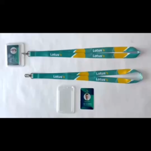 สายคล้องบัตร Lotus พร้อมกรอบพลาสติกใส่บัตร เกรด A