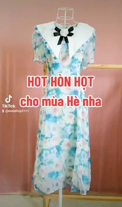 Đầm hoa thiết kế tặng kèm hoa cài cực xinh, Váy hoa nhí, váy đi làm - XU XU SHOP - Váy voan hoa cao cấp cổ V phù hợp công sở, đi chơi - ẢNH THẬT