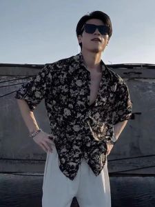 Áo Sơ Mi Nam Tay Ngắn Lụa Băng Mùa Hè Cao Cấp Thời Trang Phong Cách Hàn Quốc Sang Trọng Nhẹ in Họa Tiết Thường Ngày Mùa Hè