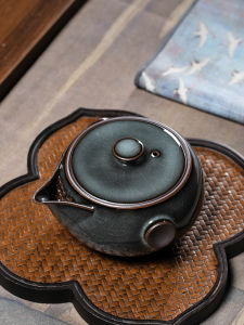 กาต้มชาเซรามิกทําด้วยมือพร้อมรอยแตกบนน้ําแข็ง ชุดชาคุงฟูสไตล์จีนย้อนยุคของเมืองลองกวนสําหรับการเดินทาง