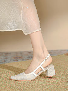 2024 Summer New Toe Cap Sandals Womens New Chinese Style Embroider National Style Apricot Square Toe Chunky Heel Ankle-Strap Buckle Shoes