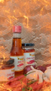 CESMAR Chili Garlic Oil with Raw Honey | Sweet & Spicy | No Artificial Preservatives | 220ml