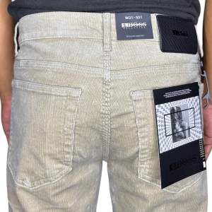 Celana Pria Corduroy BOSS SELECTION Melar Warna Kream - Regular Standar