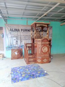 Mimbar masjid tangga samping minimalis ukir
