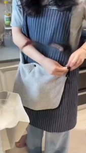 Stripe Waterproof Chef Apron with hand towel for Men Women Kitchen Cooking Gardening Painting Work
