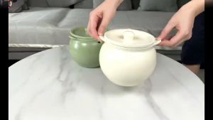 Household High Temperature Resistant Ceramic Pig Oil Tank Kitchen Red Oil Jar Red Chili Oil Special Pepper With Lid